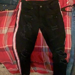 Men’s size 32 jeans